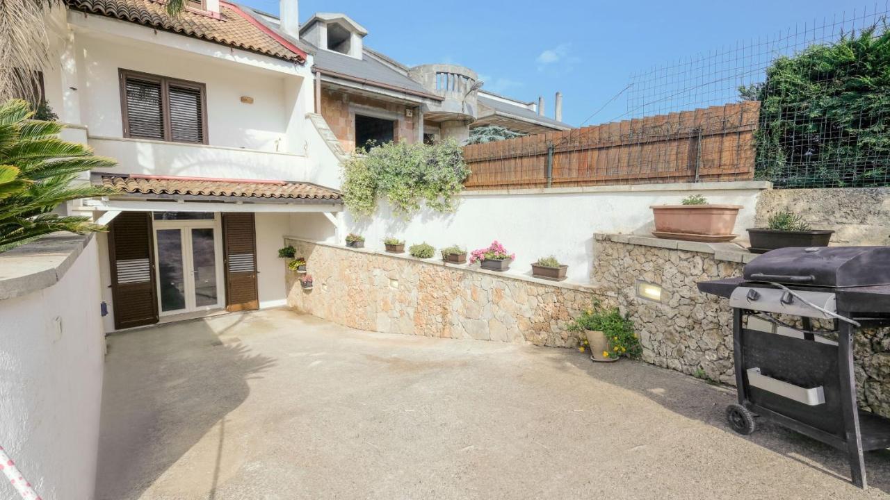 Dependance Specchia With Pool Apartment Екстериор снимка